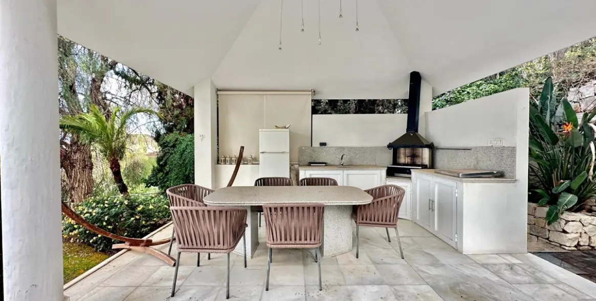 Продажа  отдельно стоящей виллы в Benahavís 25