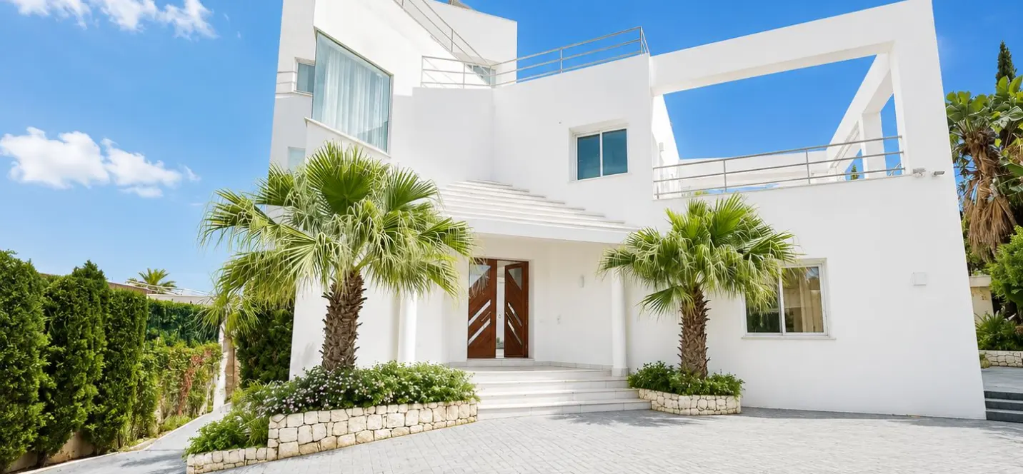 Sale of detached villa in Benahavís 0