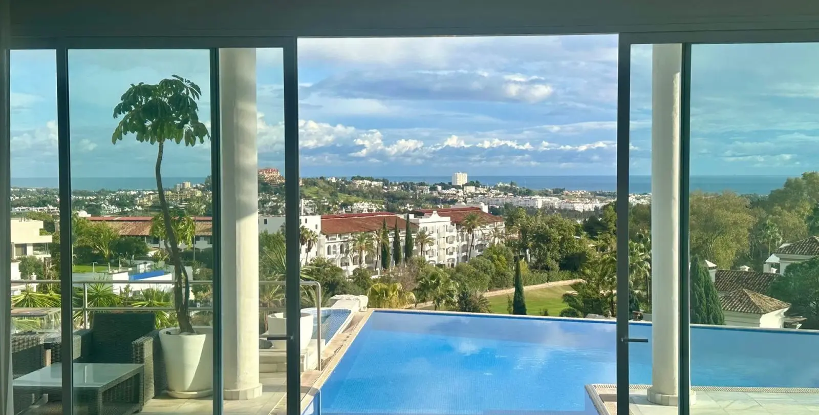 Sale of detached villa in Benahavís 10