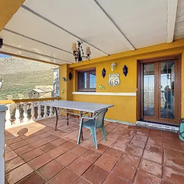 Sale of detached villa in Periana