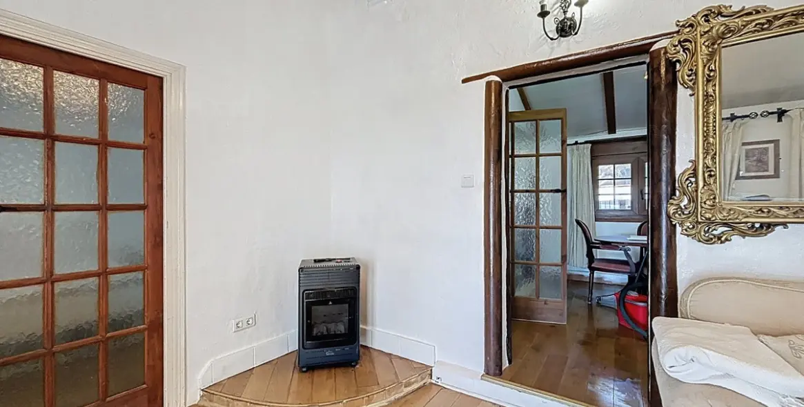 Sale of detached villa in Periana 17