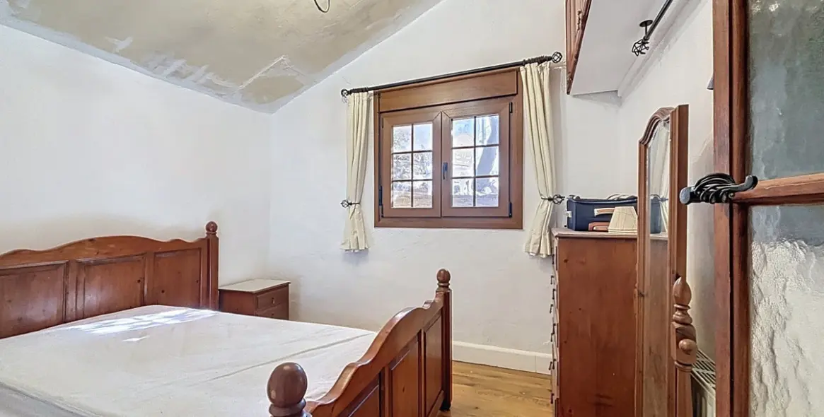 Sale of detached villa in Periana 23