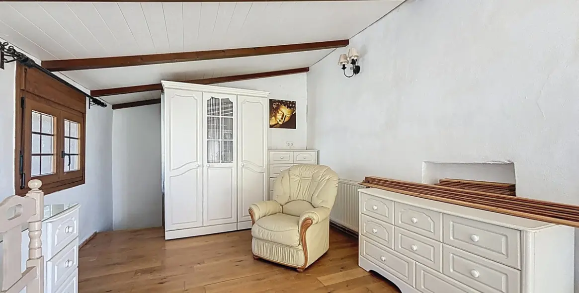 Sale of detached villa in Periana 39