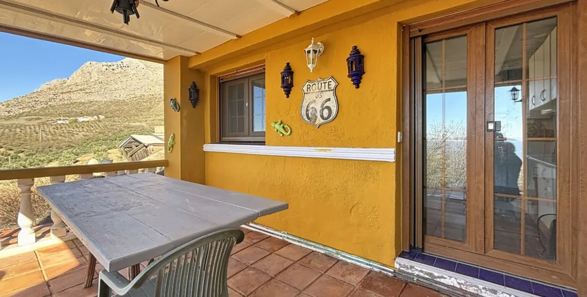 Sale of detached villa in Periana 48