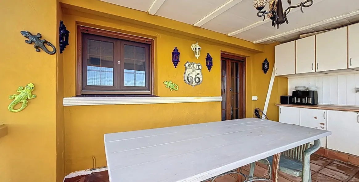 Sale of detached villa in Periana 50