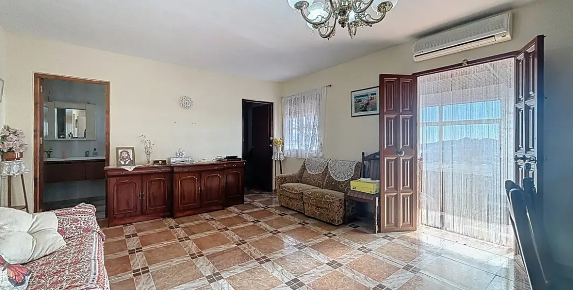 Продажа  жилого участка в Macharaviaya 14