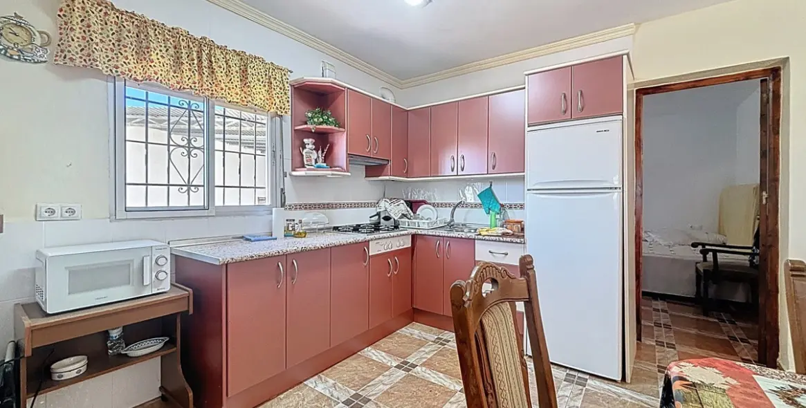 Продажа  жилого участка в Macharaviaya 15