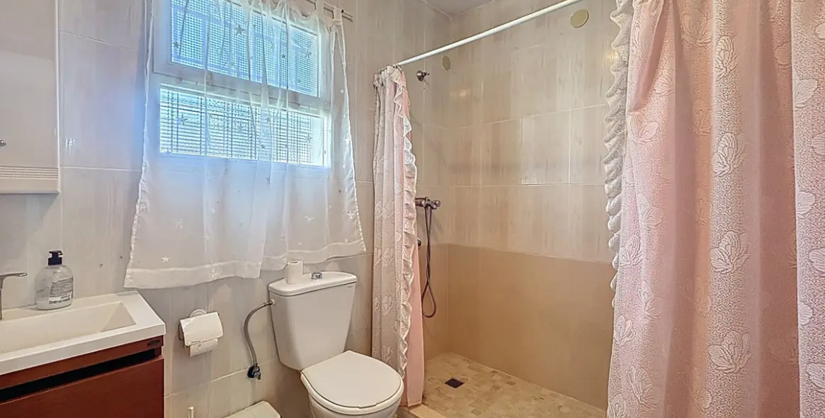 Продажа  жилого участка в Macharaviaya 25