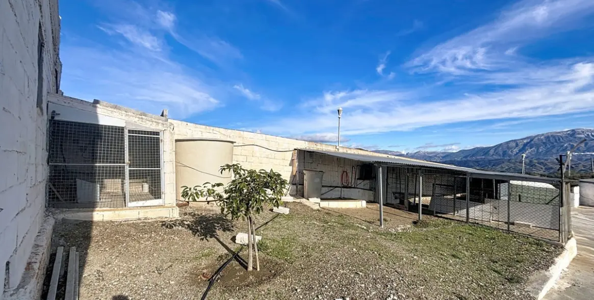 Продажа  жилого участка в Macharaviaya 37