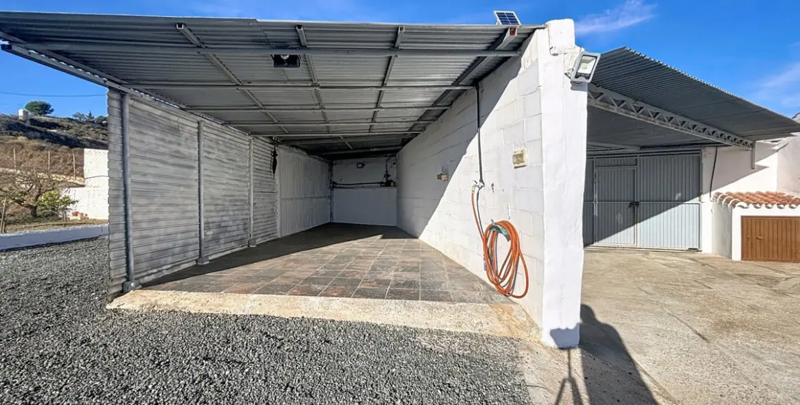 Продажа  жилого участка в Macharaviaya 41