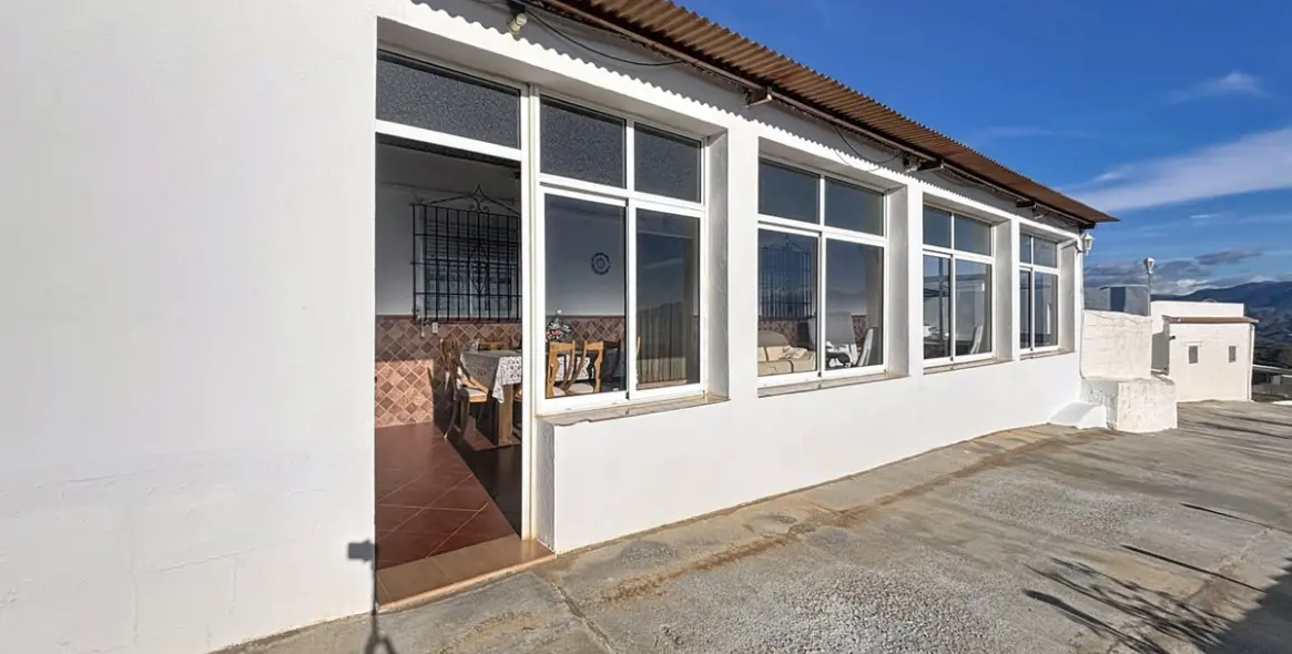 Продажа  жилого участка в Macharaviaya 44