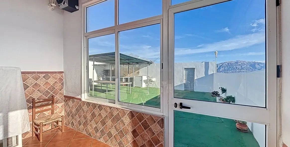 Продажа  жилого участка в Macharaviaya 49