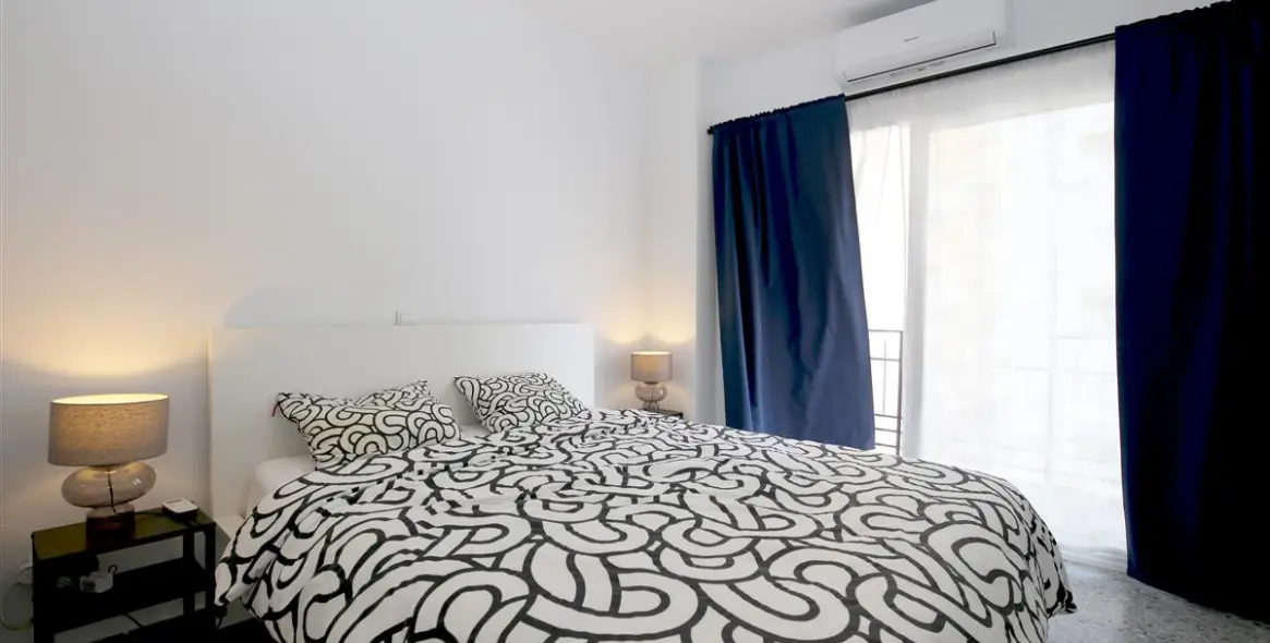 Short-term rent of middle floor apartment in Estepona 10