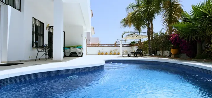 Sale of detached villa in La Cala de Mijas 1