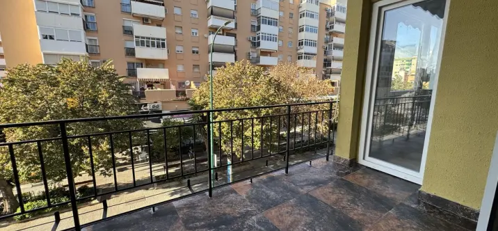 Продажа апартаментов на среднем этаже в Málaga Centro 1