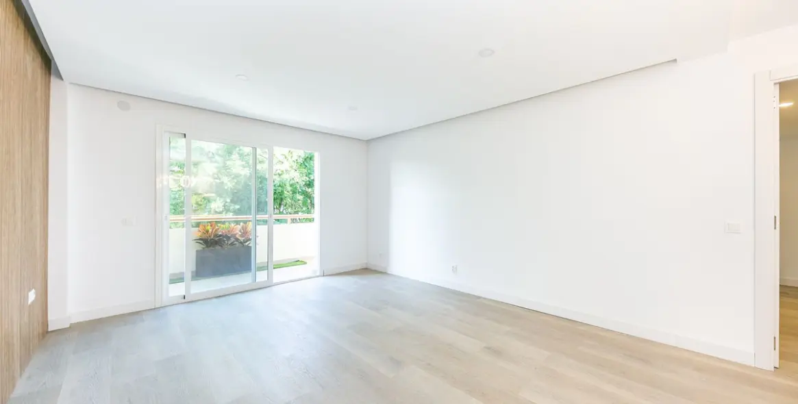 Sale of middle floor apartment in Fuengirola 3