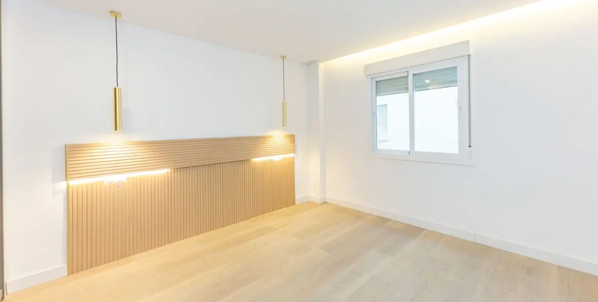 Sale of middle floor apartment in Fuengirola 12