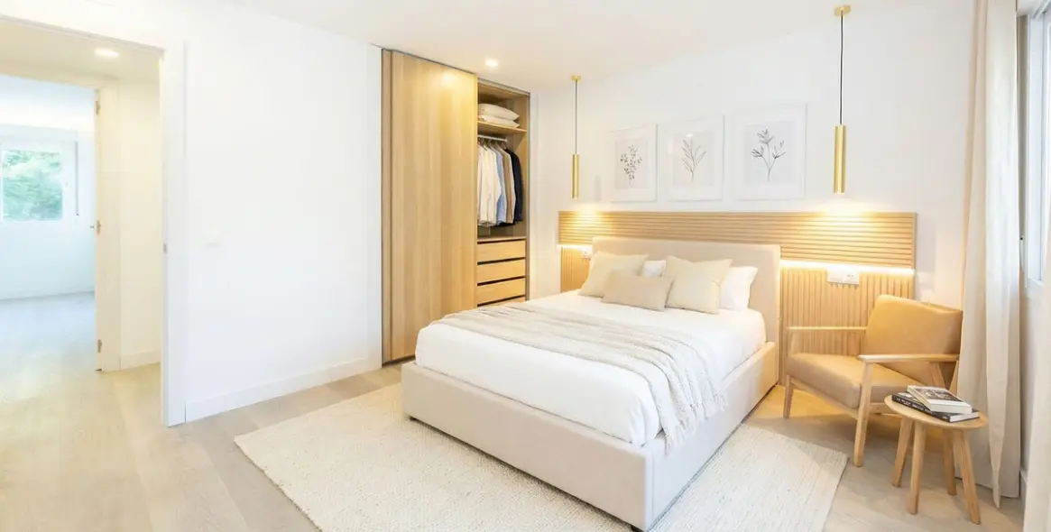 Sale of middle floor apartment in Fuengirola 13