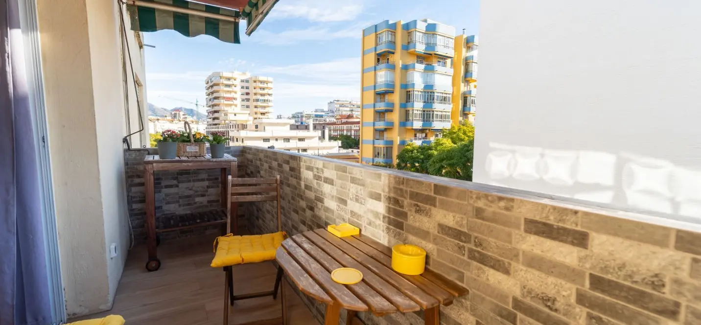 Venta de apartamento en planta media en Fuengirola 0