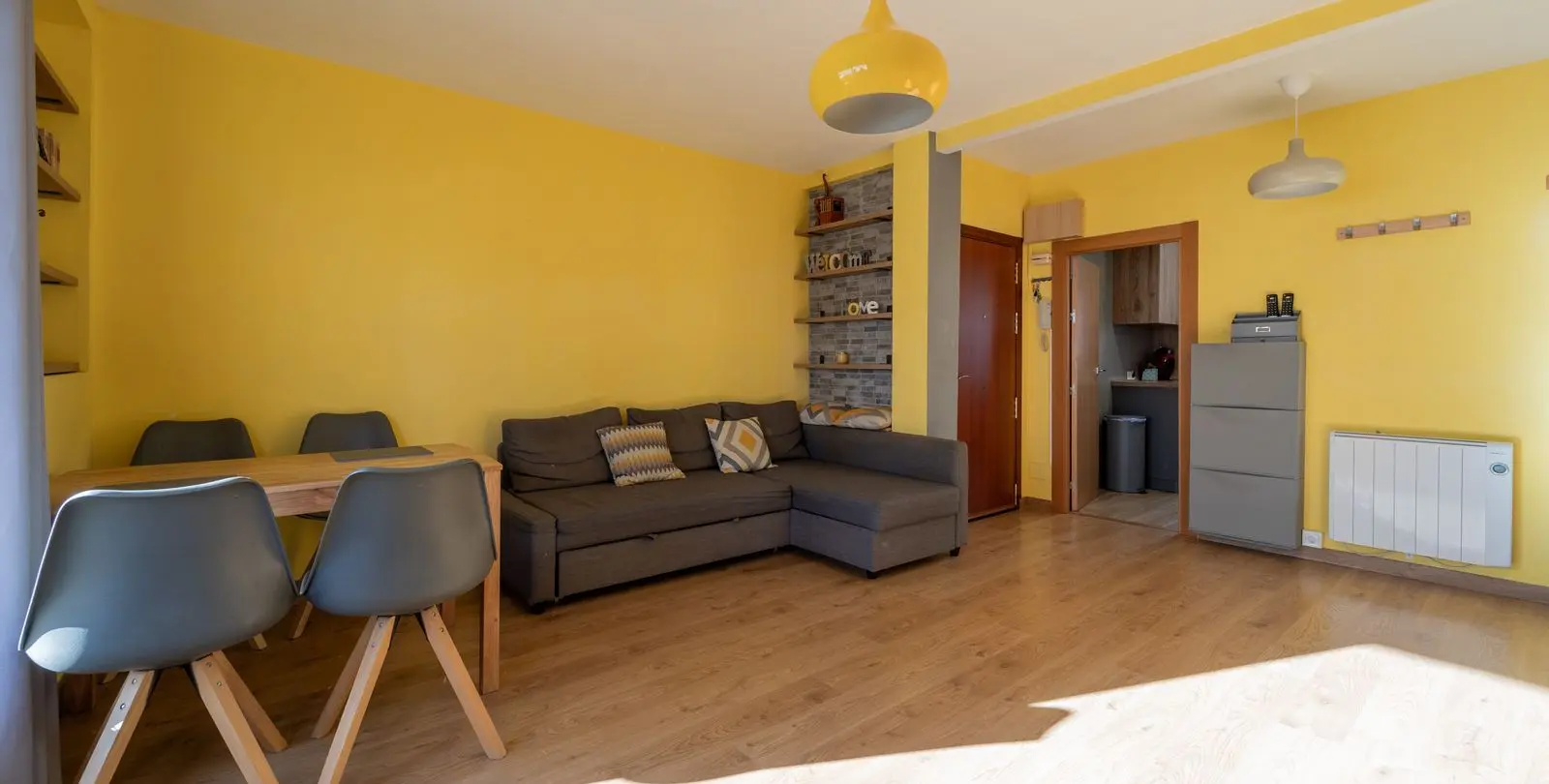 Sale of middle floor apartment in Fuengirola 10