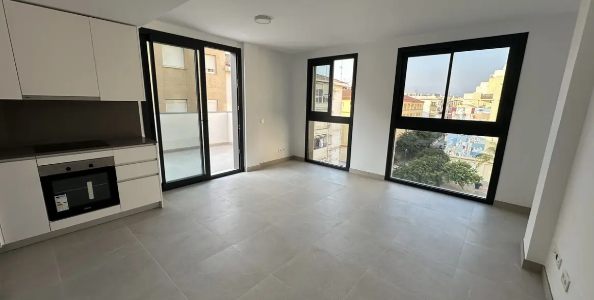 Sale of penthouse in Estepona 2