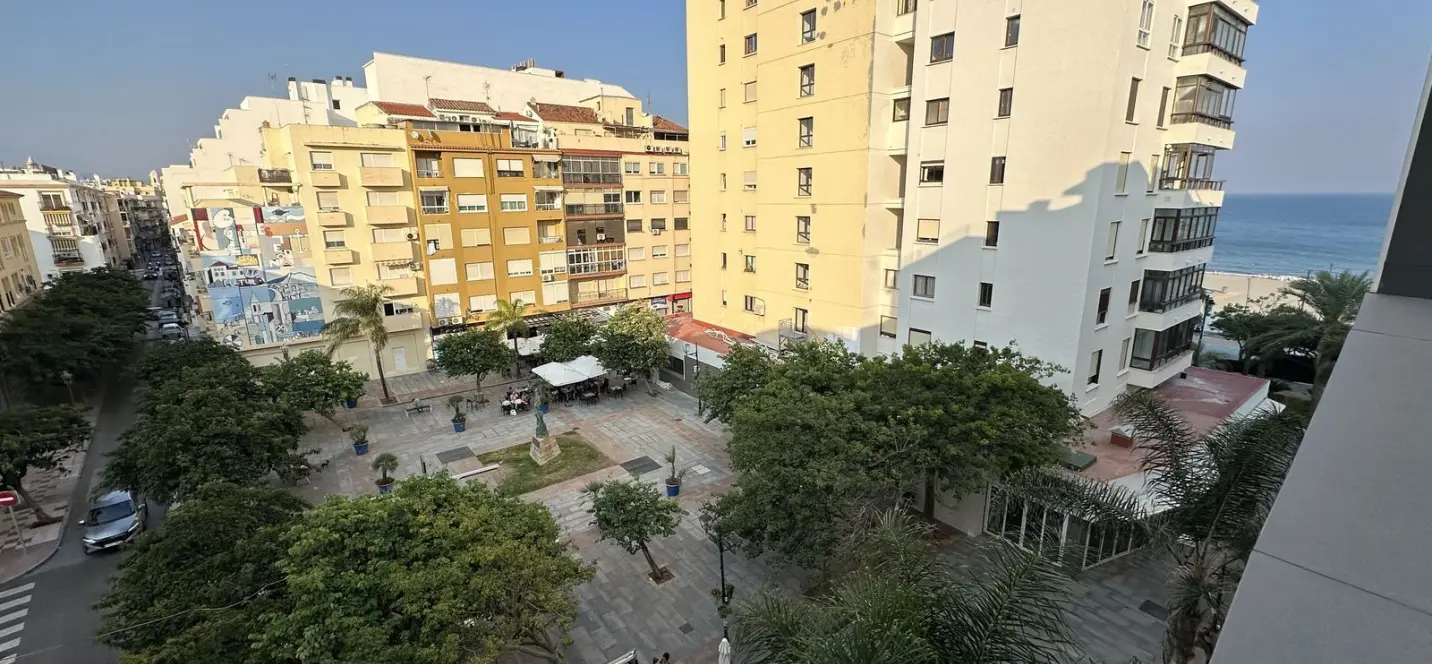 Sale of penthouse in Estepona 1