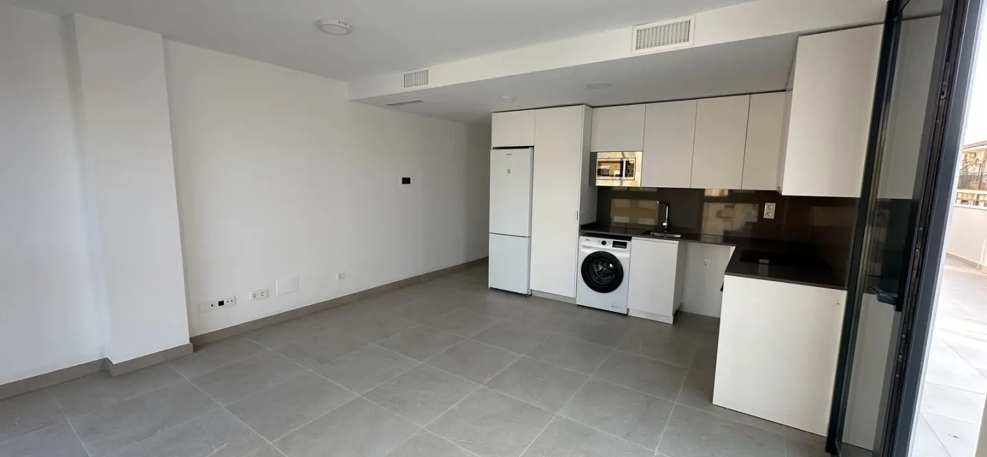 Sale of penthouse in Estepona 4