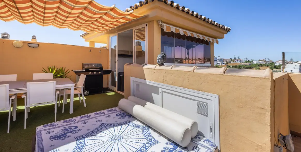 Sale of penthouse duplex in Fuengirola 1