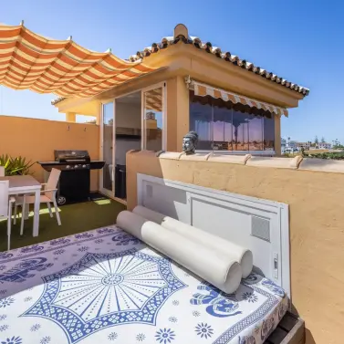 Продажа двухуровневого пентхауса в Fuengirola