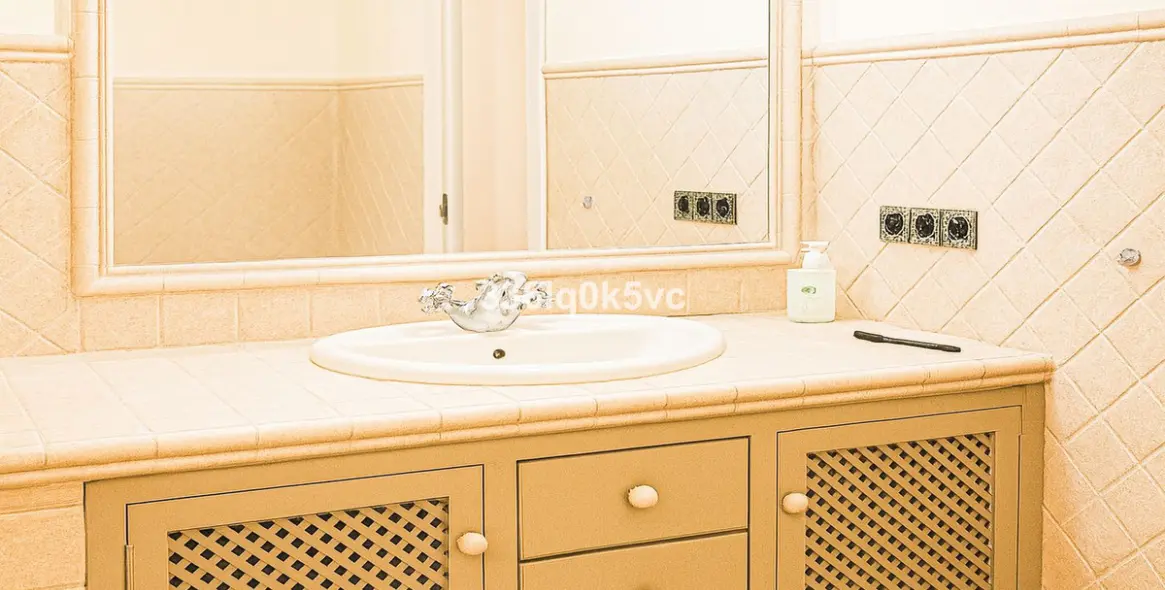 Продажа  отдельно стоящей виллы в Benahavís 28