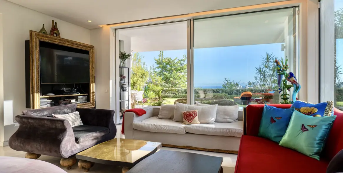 Sale of ground floor apartment in Ojén 3