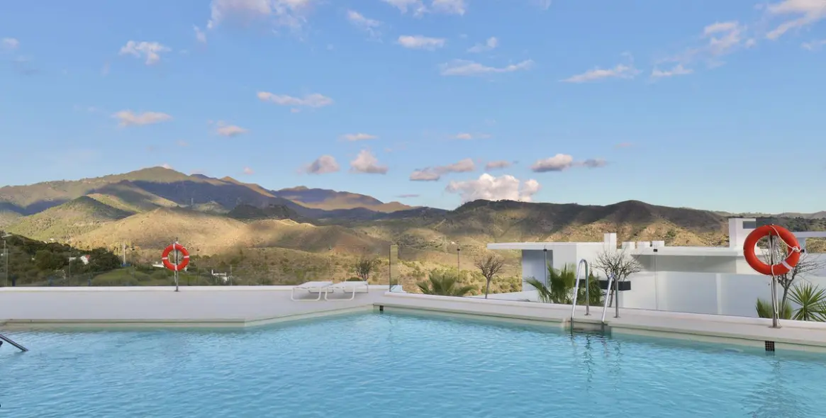 Sale of ground floor apartment in Ojén 37