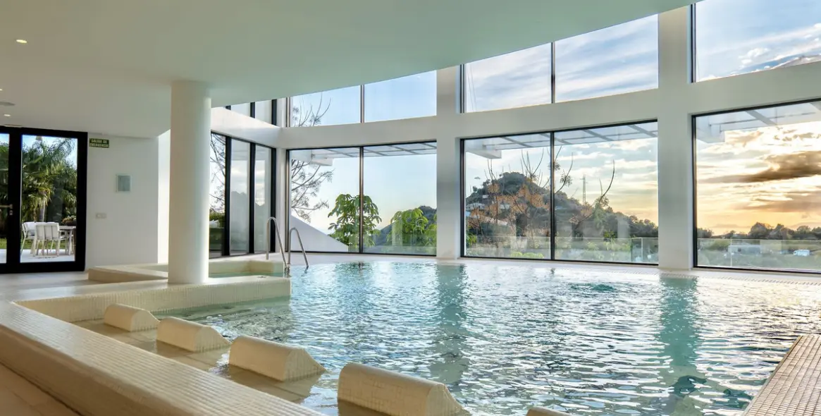 Sale of ground floor apartment in Ojén 42