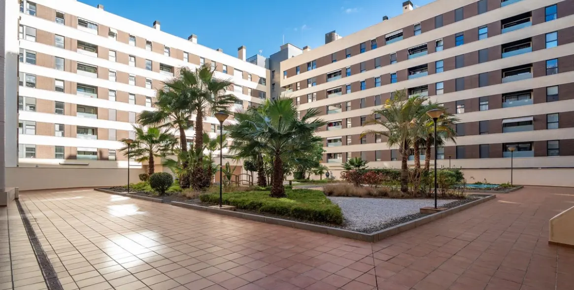 Sale of penthouse in Málaga Centro 10