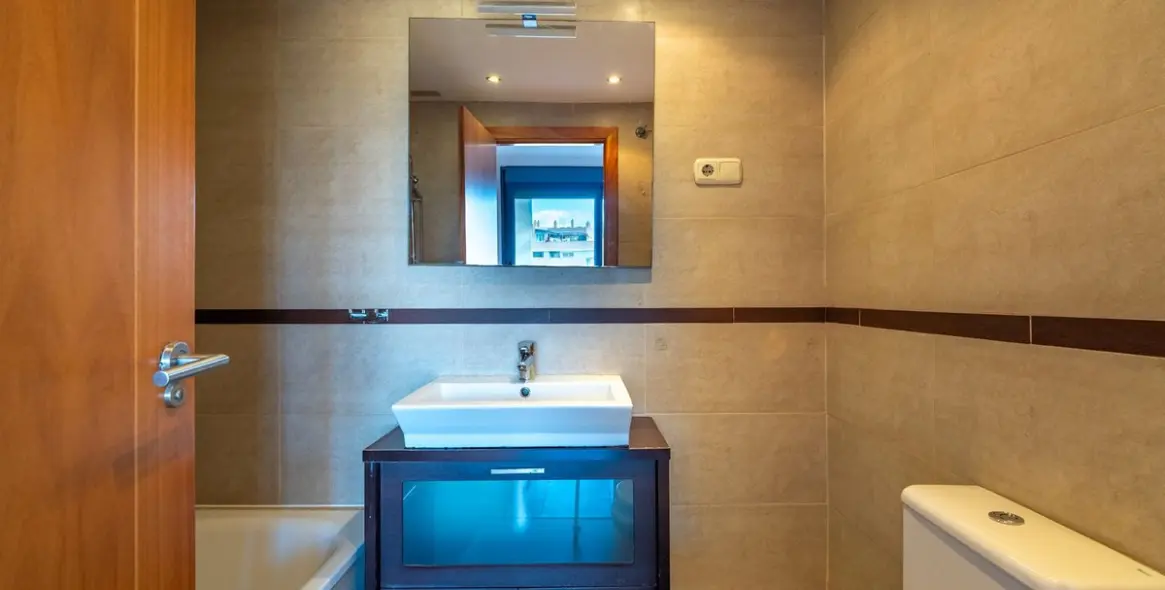 Sale of penthouse in Málaga Centro 11