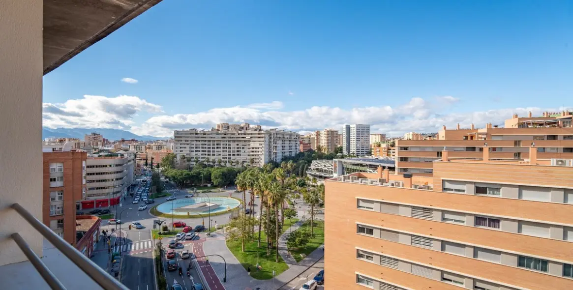 Sale of penthouse in Málaga Centro 12