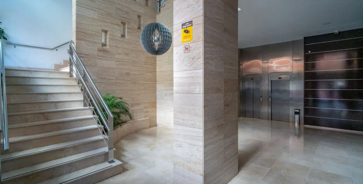 Sale of penthouse in Málaga Centro 17