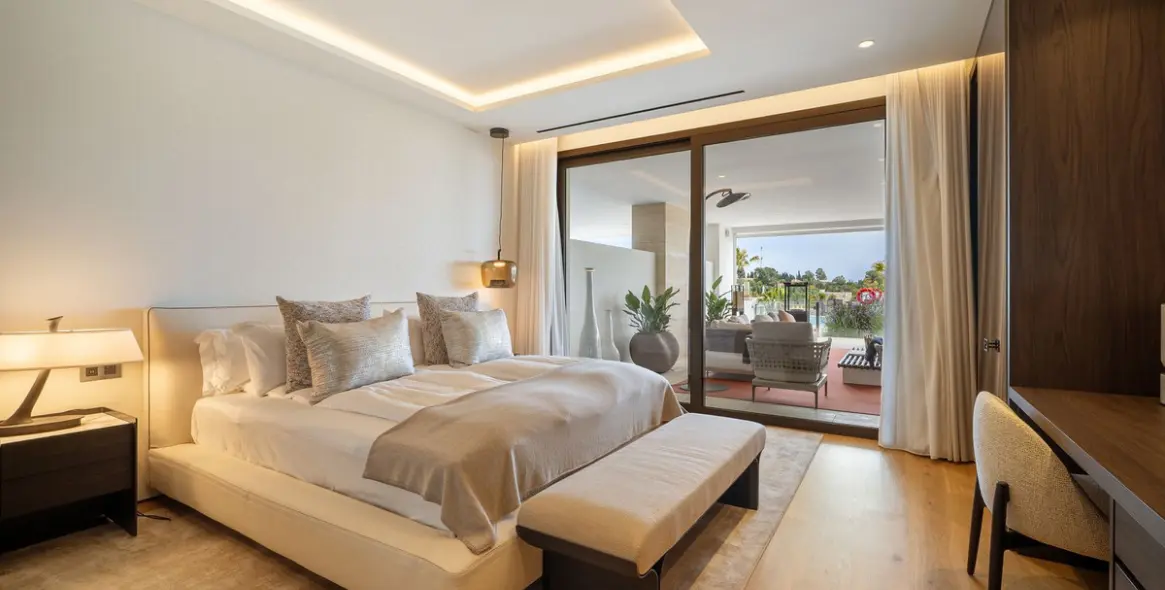 Sale of ground floor apartment in Marbella 15