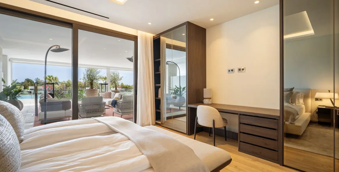 Sale of ground floor apartment in Marbella 16