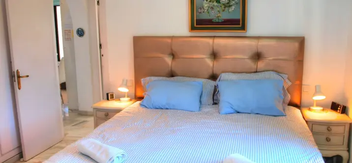 Alquiler a corto plazo de villa independiente en Estepona 3