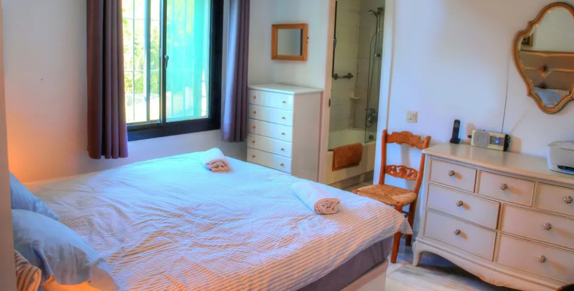 Alquiler a corto plazo de villa independiente en Estepona 5