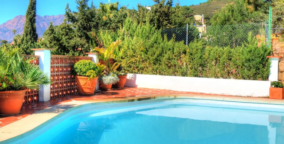 Alquiler a corto plazo de villa independiente en Estepona 11