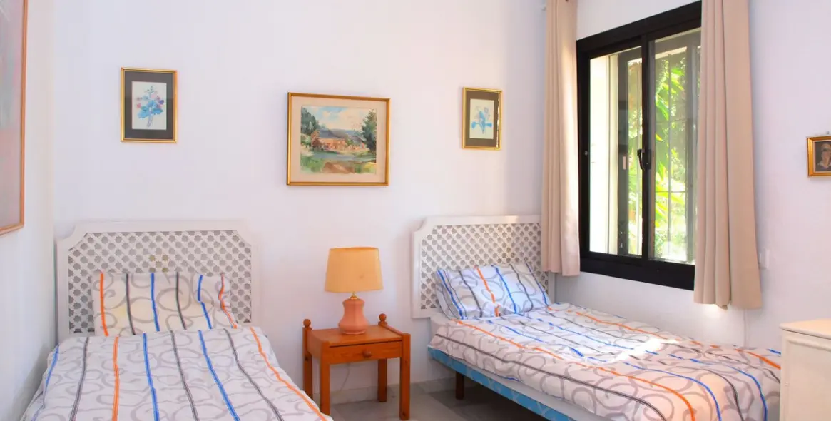 Alquiler a corto plazo de villa independiente en Estepona 12