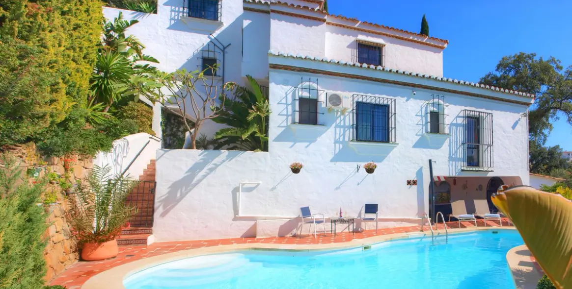 Краткосрочная аренда  отдельно стоящей виллы в Estepona 39