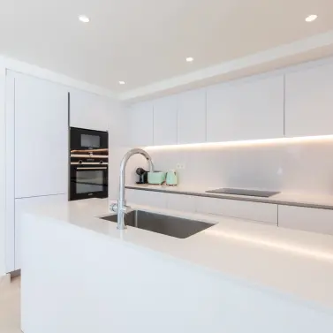 Long-term rent of middle floor apartment in Nueva Andalucía