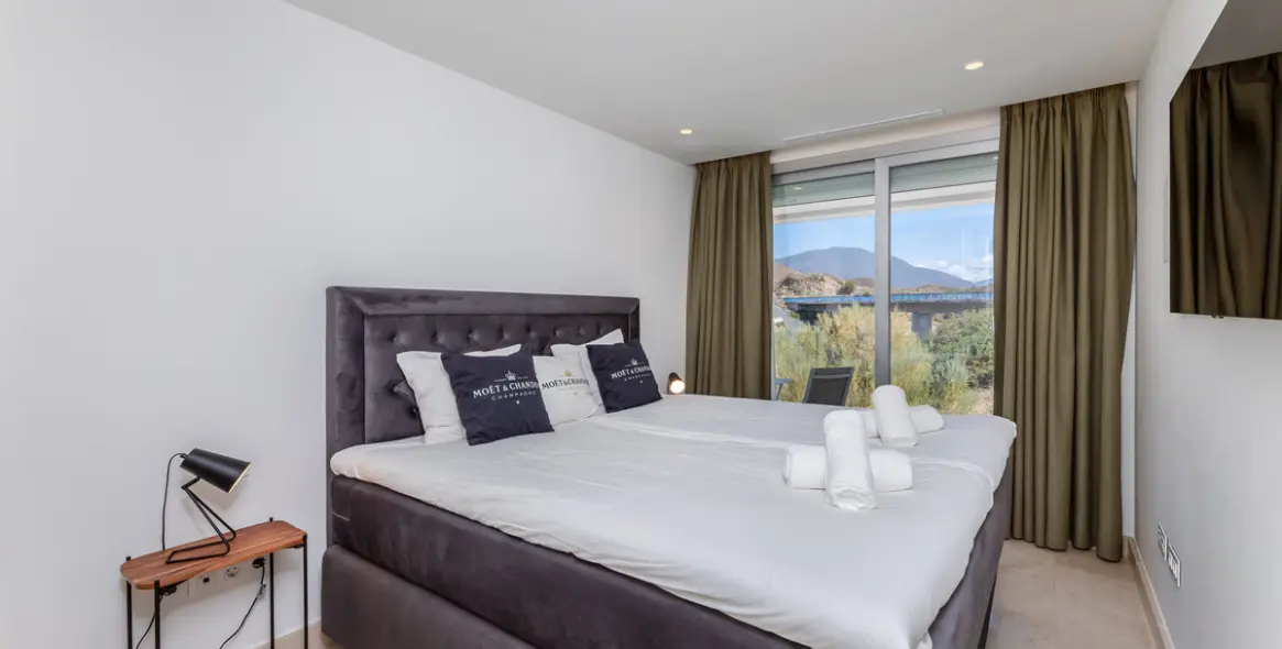 Short-term rent of middle floor apartment in Nueva Andalucía 6