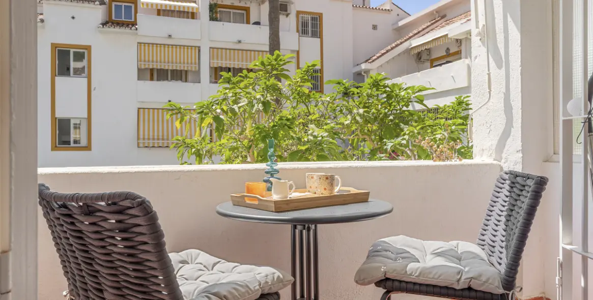 Short-term rent of middle floor apartment in Nueva Andalucía 1