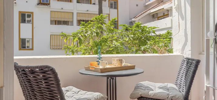 Short-term rent of middle floor apartment in Nueva Andalucía 0