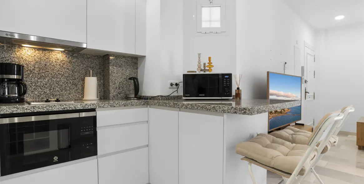 Short-term rent of middle floor apartment in Nueva Andalucía 15