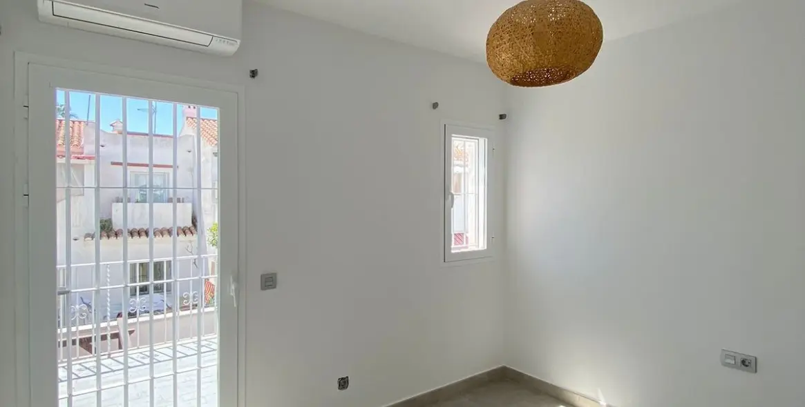 Long-term rent of townhouse in Bel Air 4